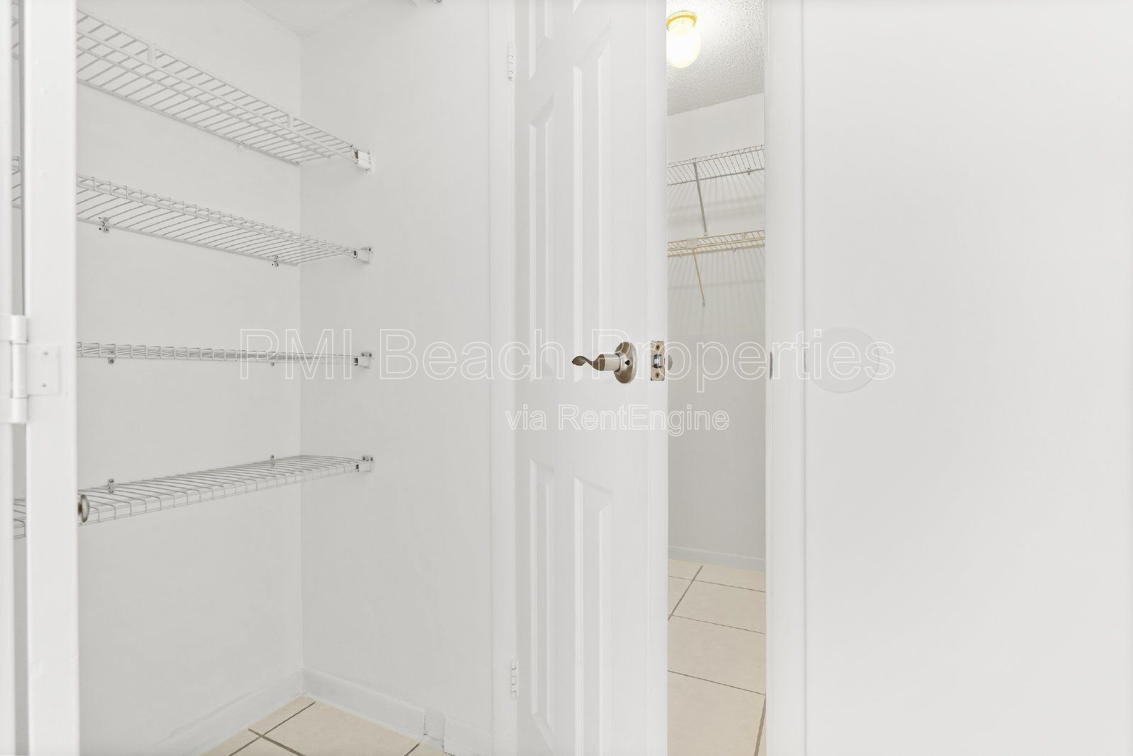 Welcome to this meticulously cared for 2 bedroom/2bath in the Laurels community. property image