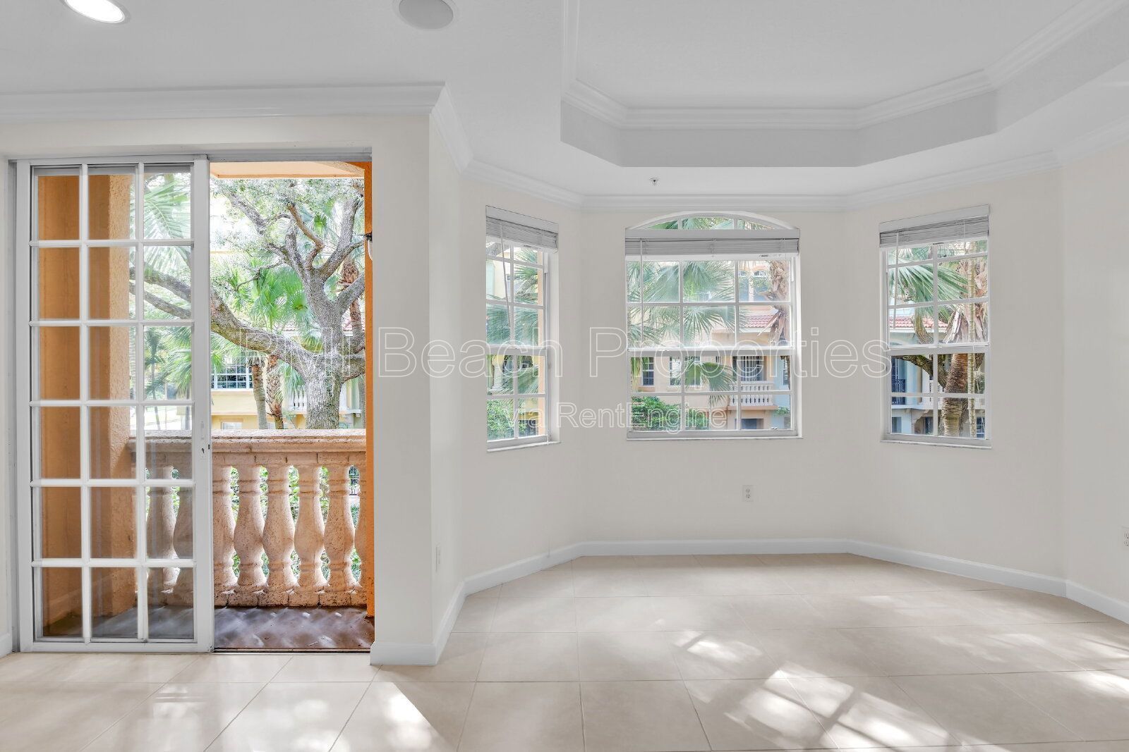 Beautiful 3 BR, 3.5 BA luxury townhome property image