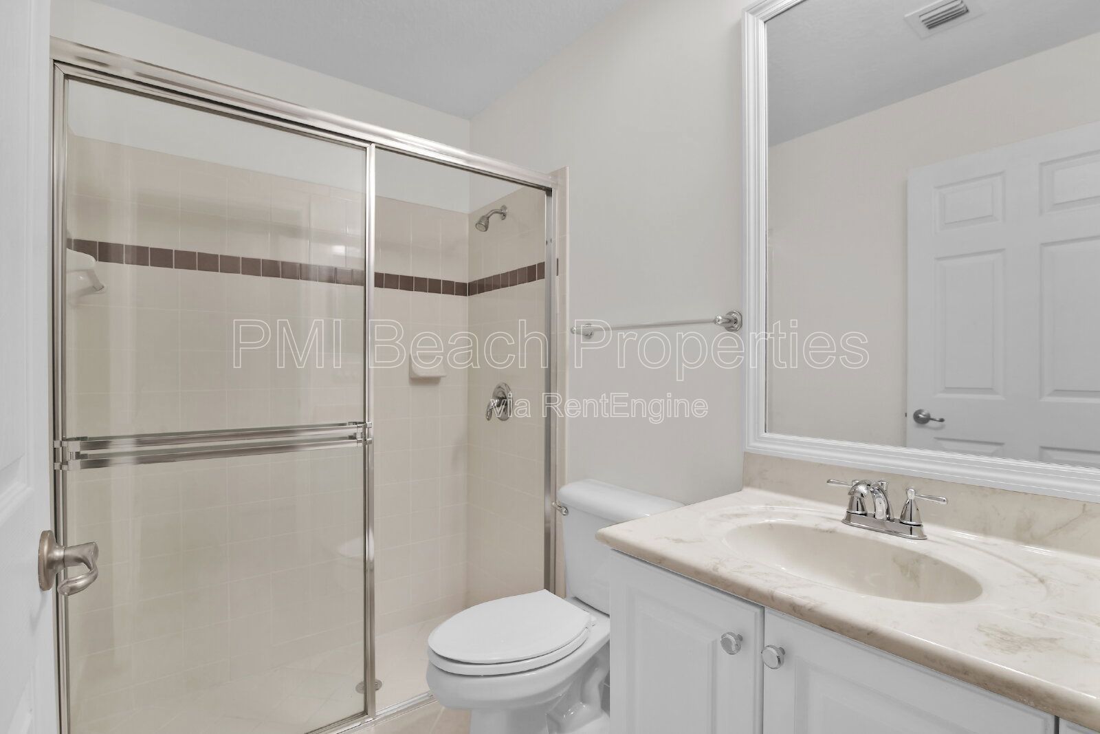 Beautiful 3 BR, 3.5 BA luxury townhome property image