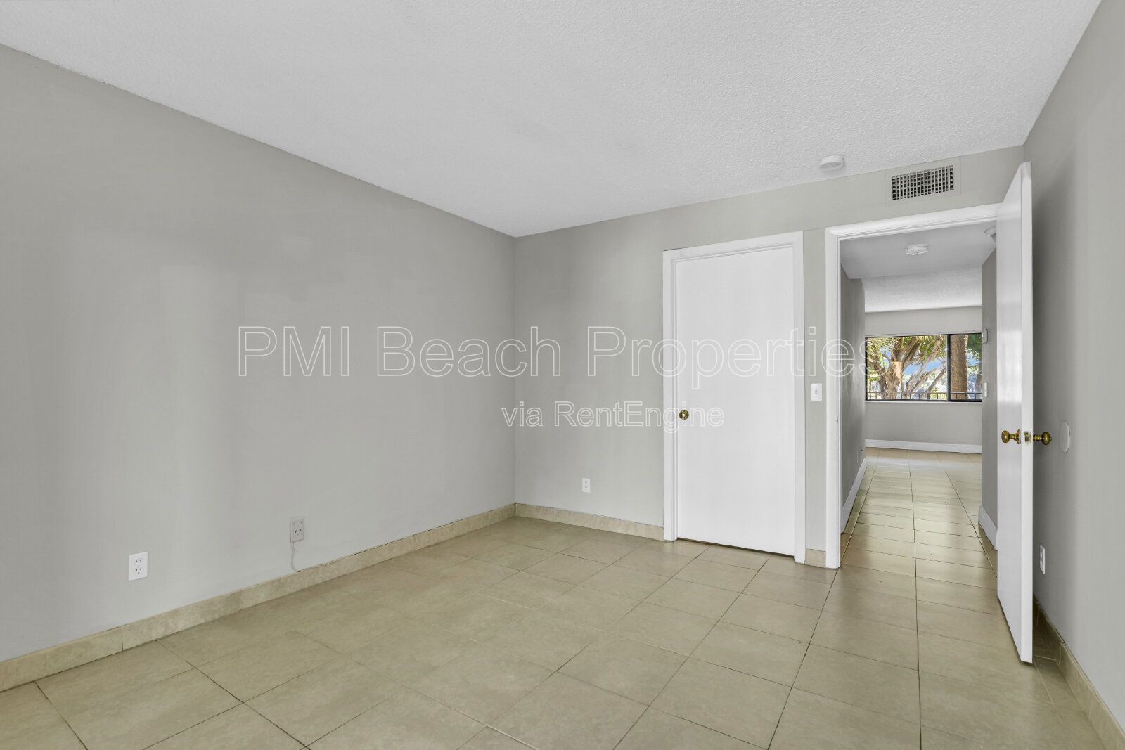 Welcome to this spacious and refreshed 2 Bed/2 Bath condo with an in unit washer and dryer, New Bathrooms and fresh paint throughout. property image