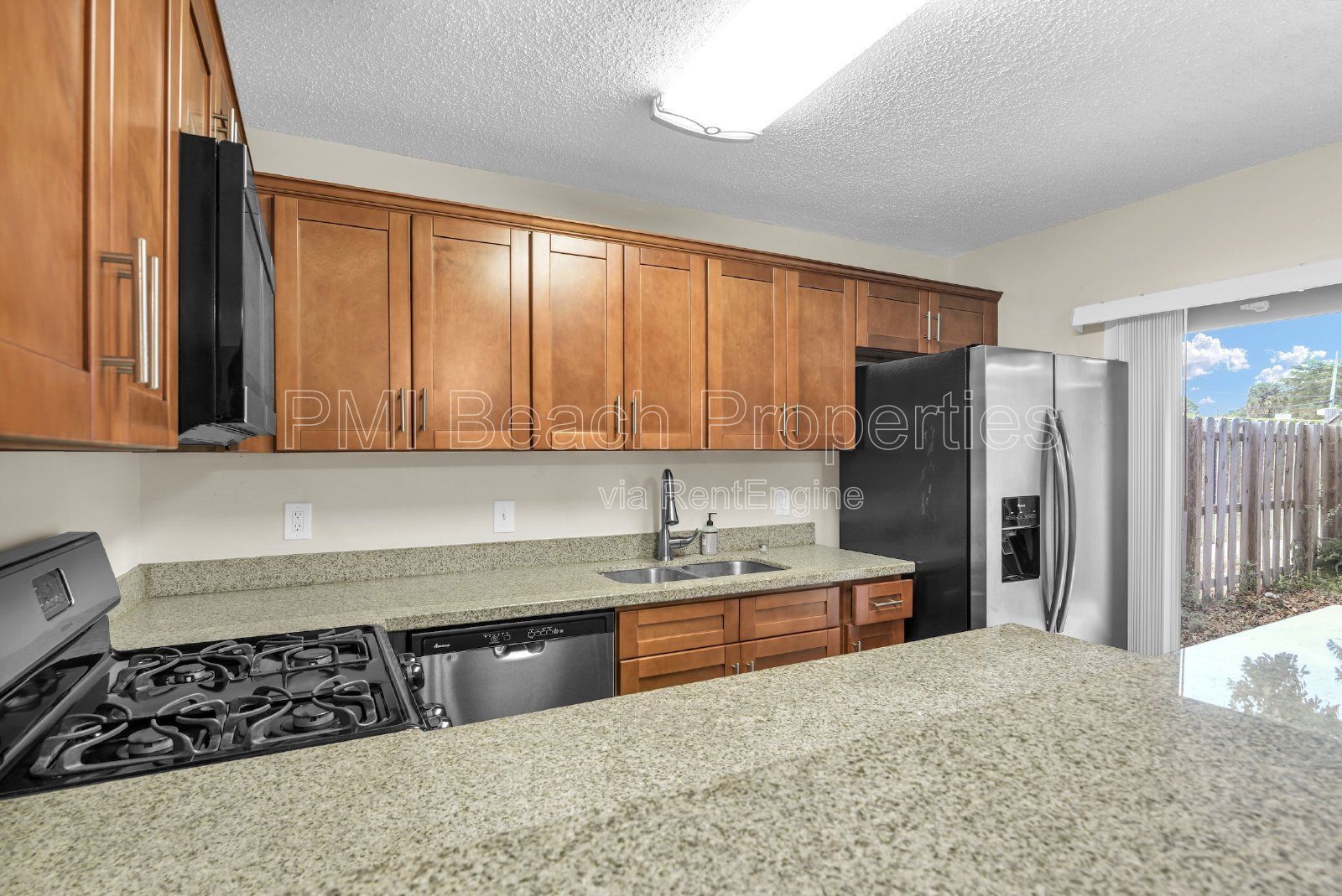 Charming 2-Bed Oasis with 2.5 Baths at 2333 Waterside Dr, Lake Worth - 1328 Sq Ft of Comfort! property image