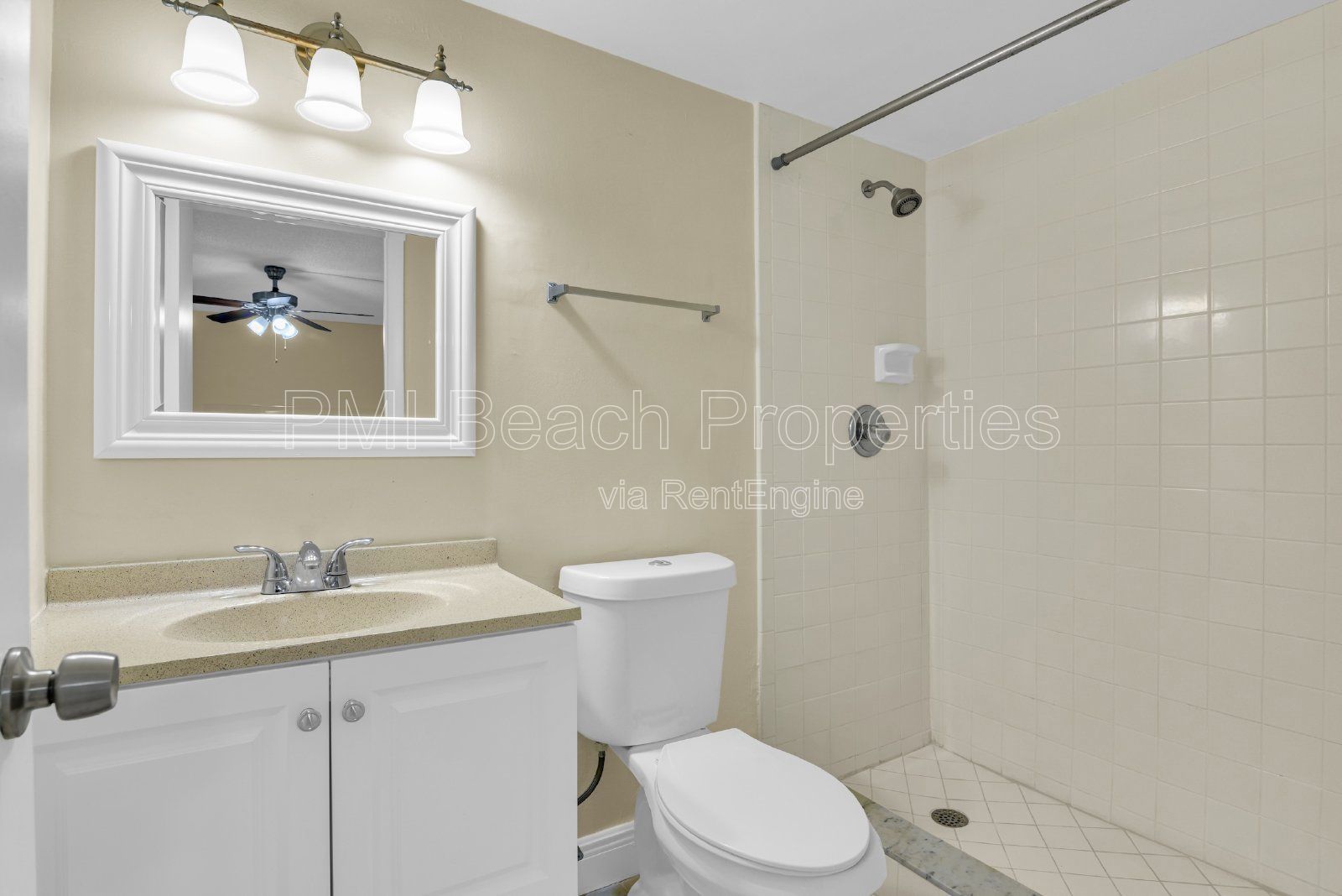 Charming 2-Bed Oasis with 2.5 Baths at 2333 Waterside Dr, Lake Worth - 1328 Sq Ft of Comfort! property image