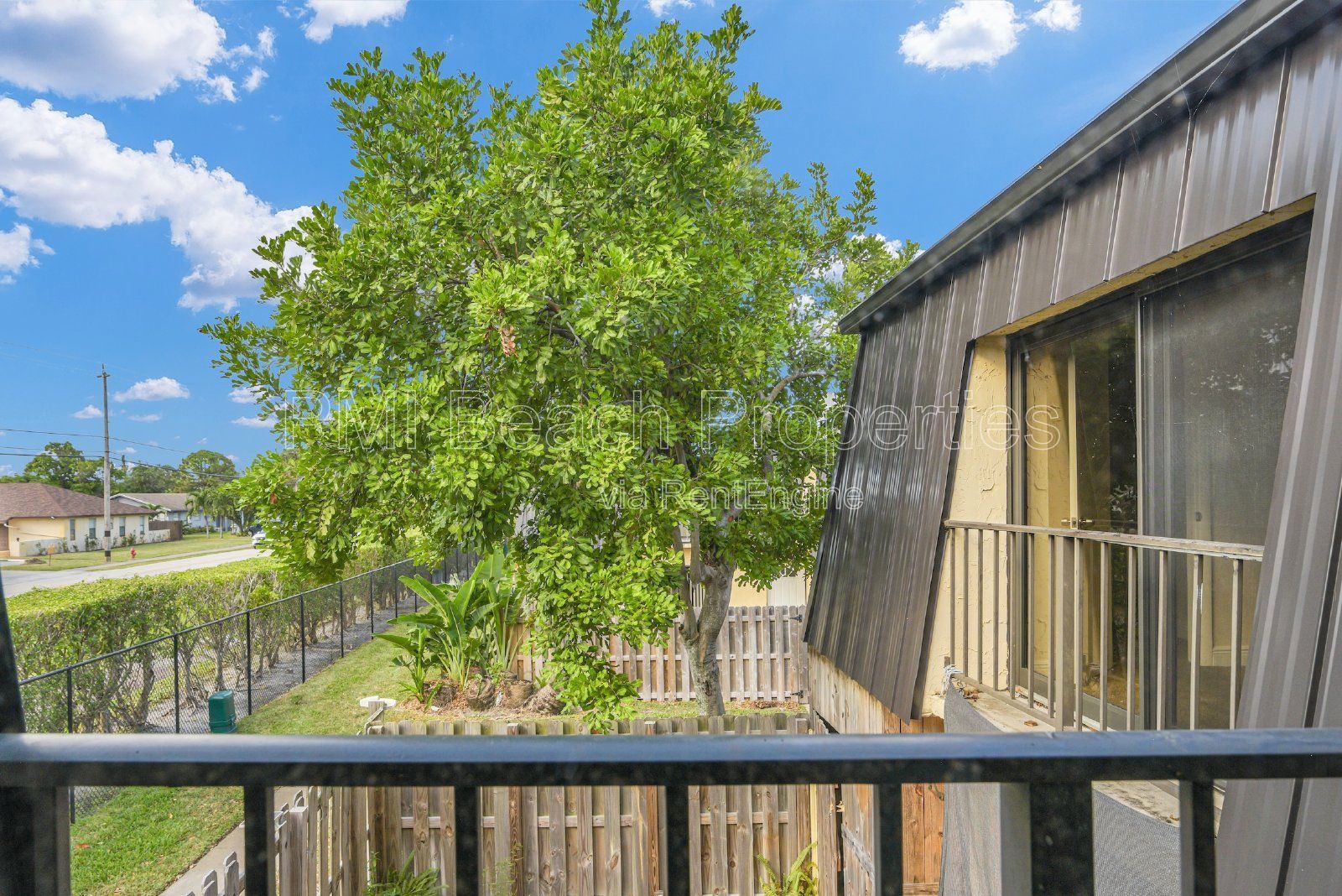 Charming 2-Bed Oasis with 2.5 Baths at 2333 Waterside Dr, Lake Worth - 1328 Sq Ft of Comfort! property image