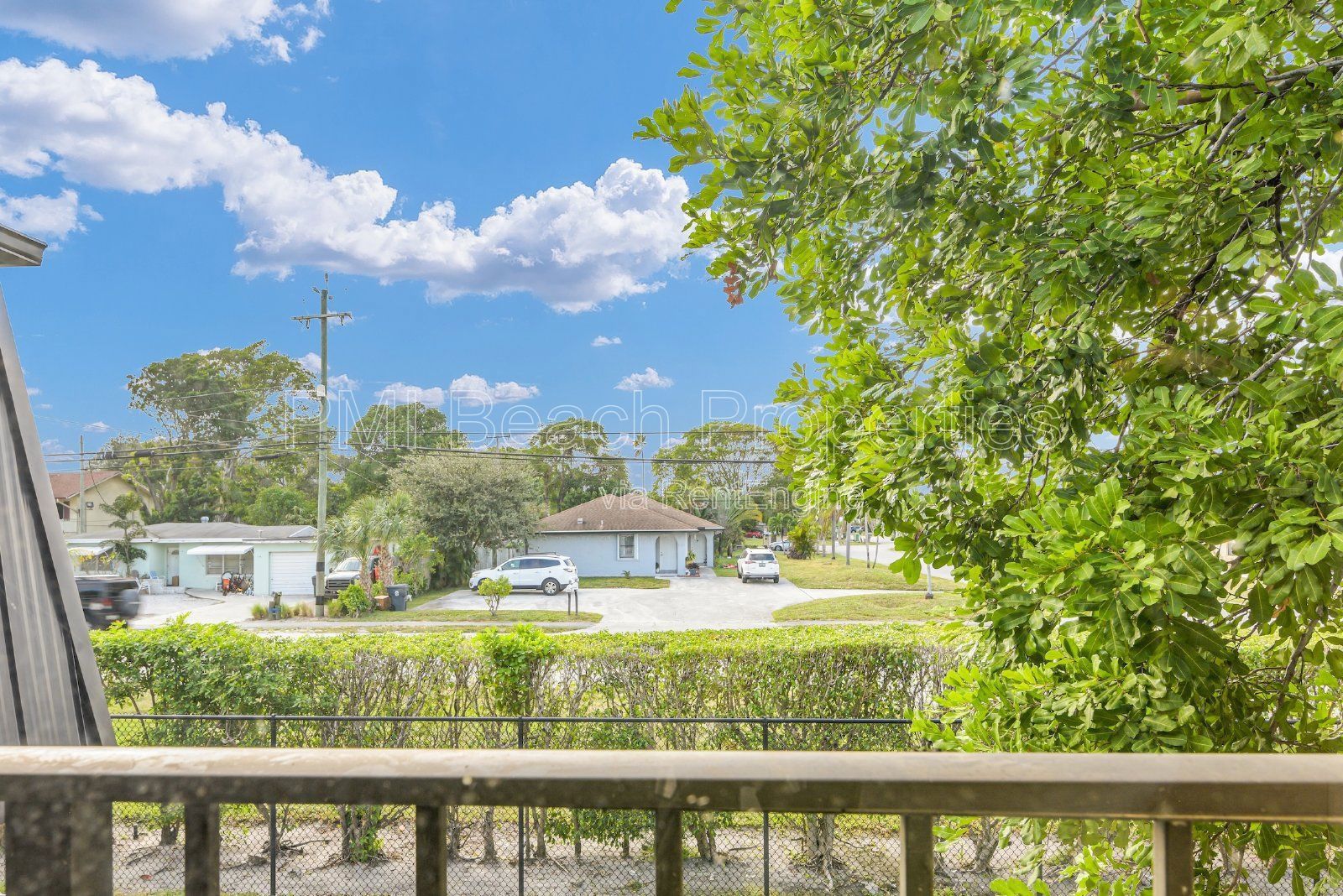 Charming 2-Bed Oasis with 2.5 Baths at 2333 Waterside Dr, Lake Worth - 1328 Sq Ft of Comfort! property image