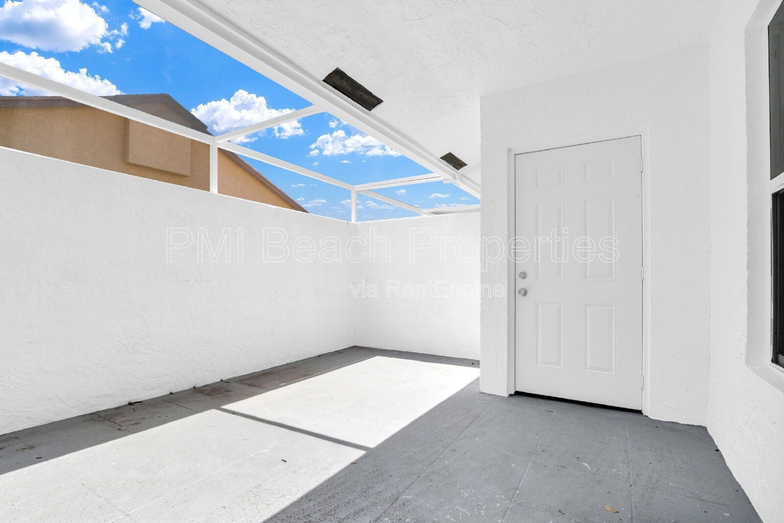 Spacious 4 Bedroom Townhouse in Wellington! property image