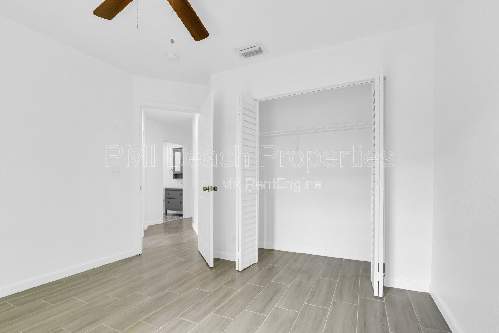 Spacious 4 Bedroom Townhouse in Wellington! property image