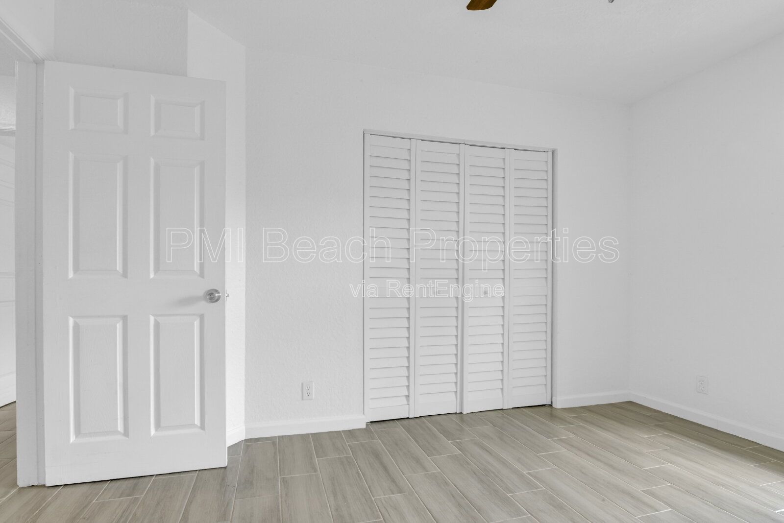 Spacious 4 Bedroom Townhouse in Wellington! property image