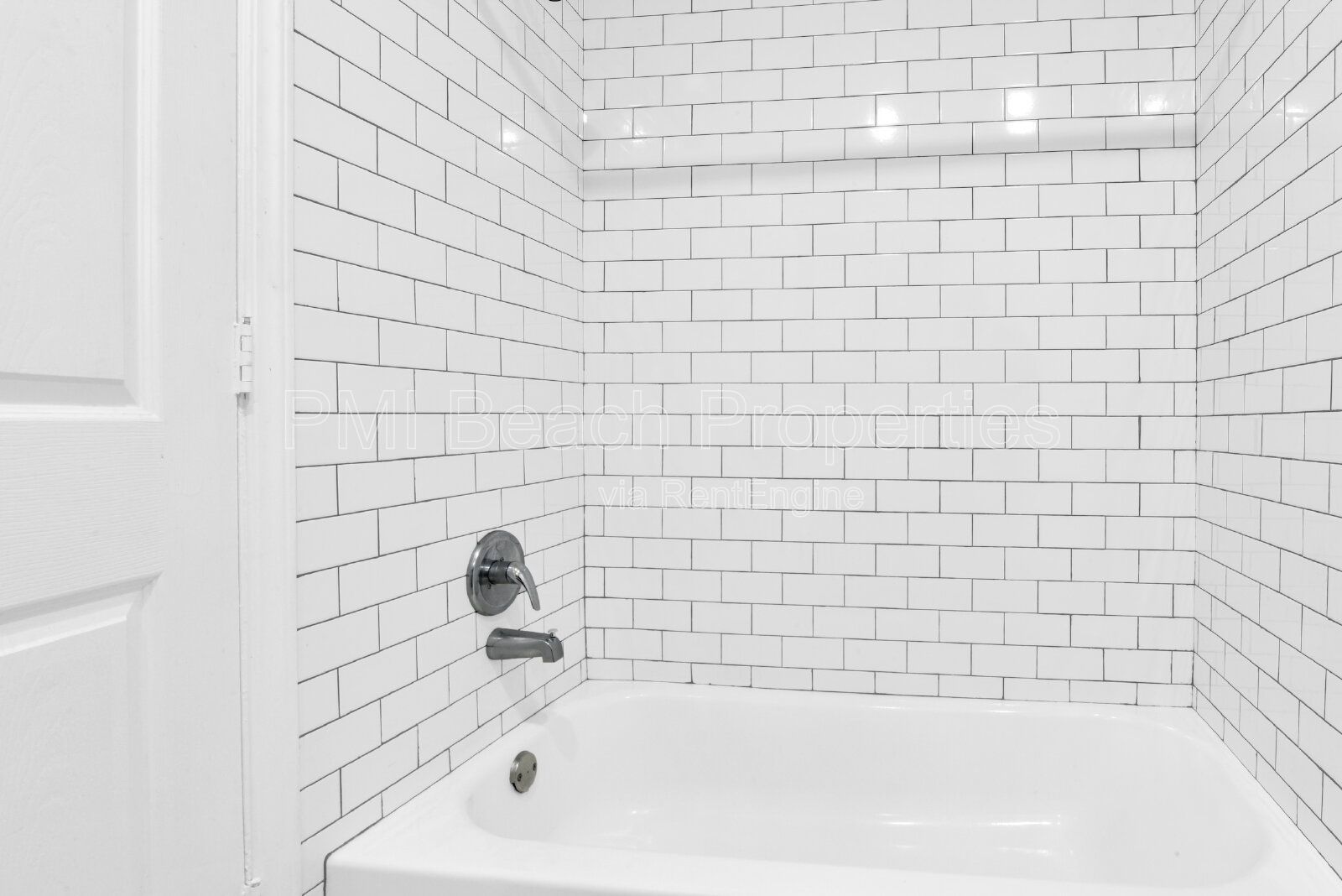 Spacious 4 Bedroom Townhouse in Wellington! property image