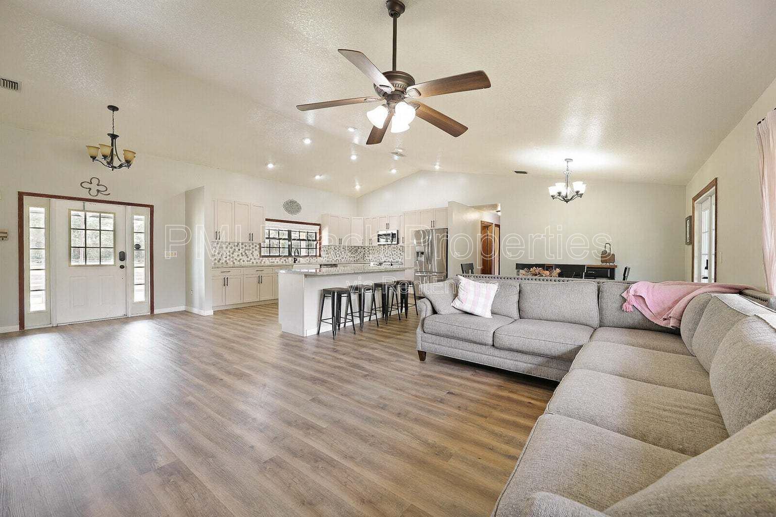 Rent just the home or rent the home and stalls (inquire for price on Home + Stalls). property image