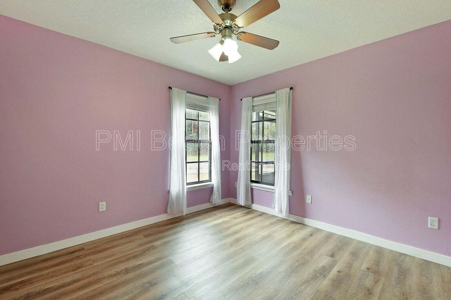 Rent just the home or rent the home and stalls (inquire for price on Home + Stalls). property image