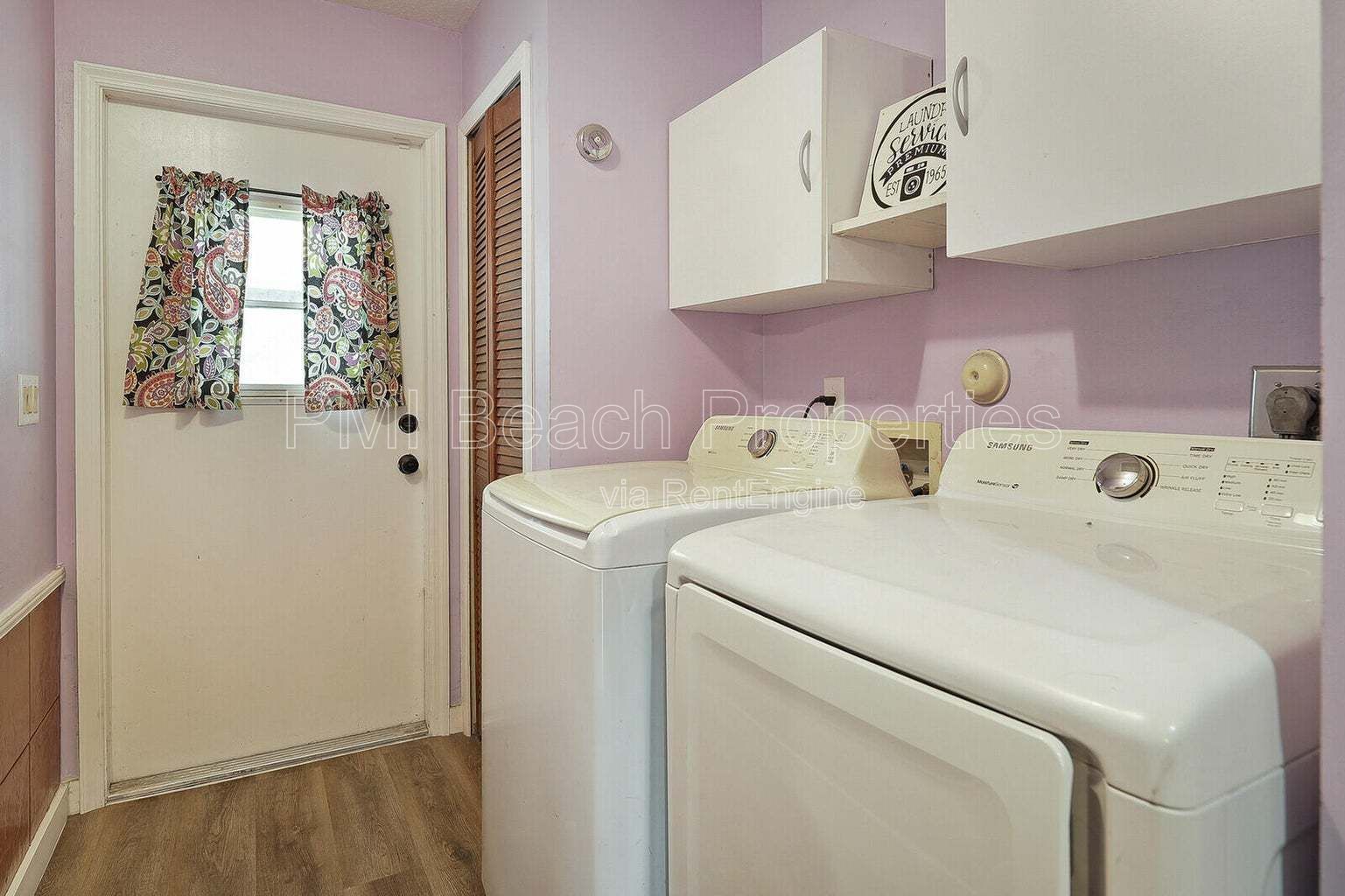 Rent just the home or rent the home and stalls (inquire for price on Home + Stalls). property image