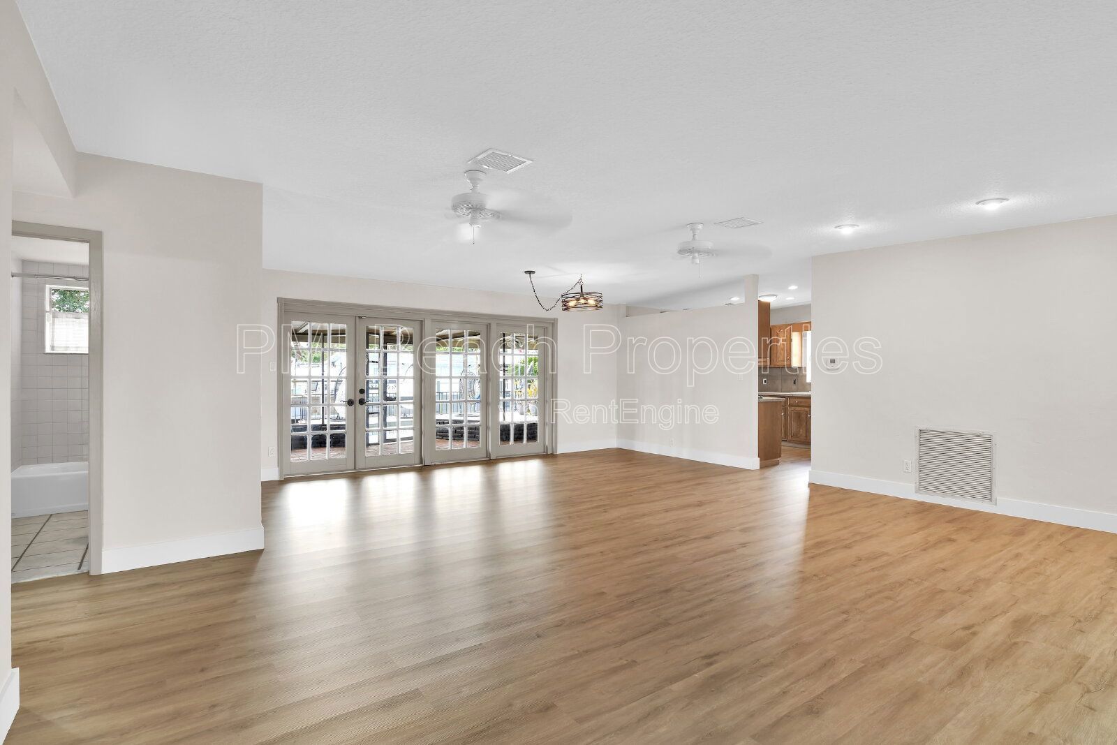 Canal front, Pool Home! property image