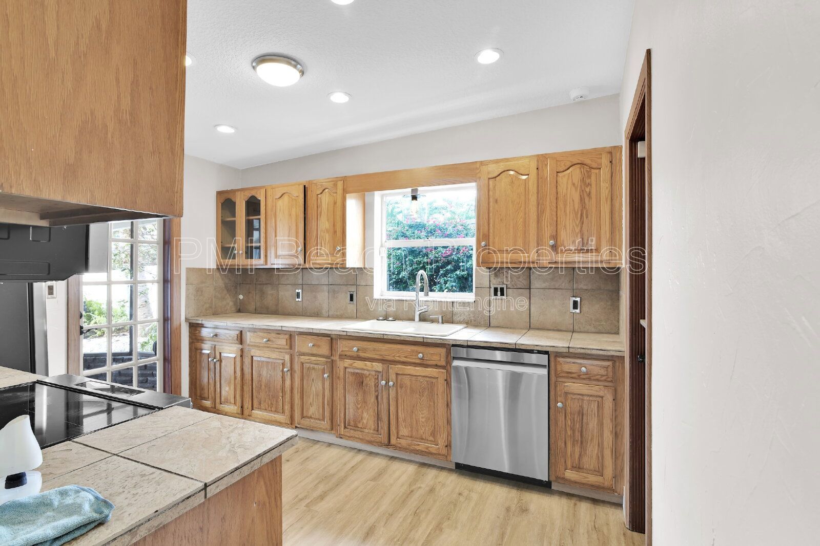 Canal front, Pool Home! property image