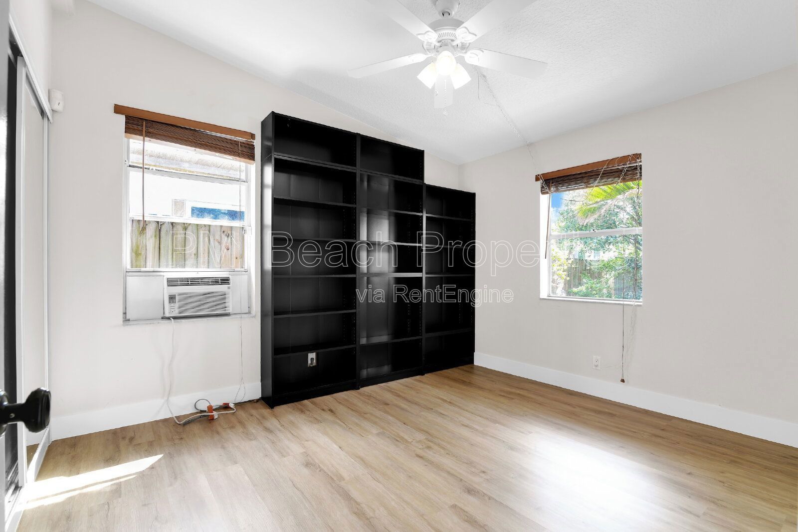 Canal front, Pool Home! property image