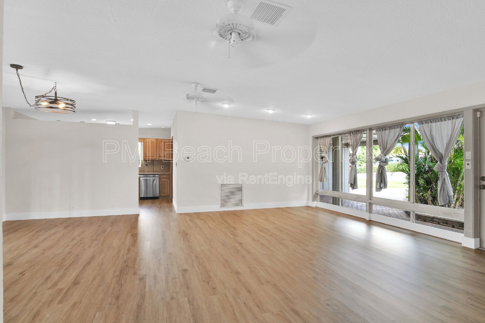 Canal front, Pool Home! property image