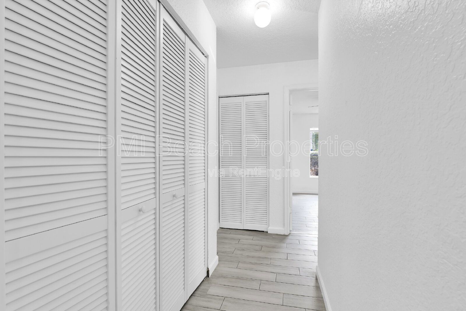 Spacious 4 Bed/ 2bathroom Townhouse in Wellington! property image