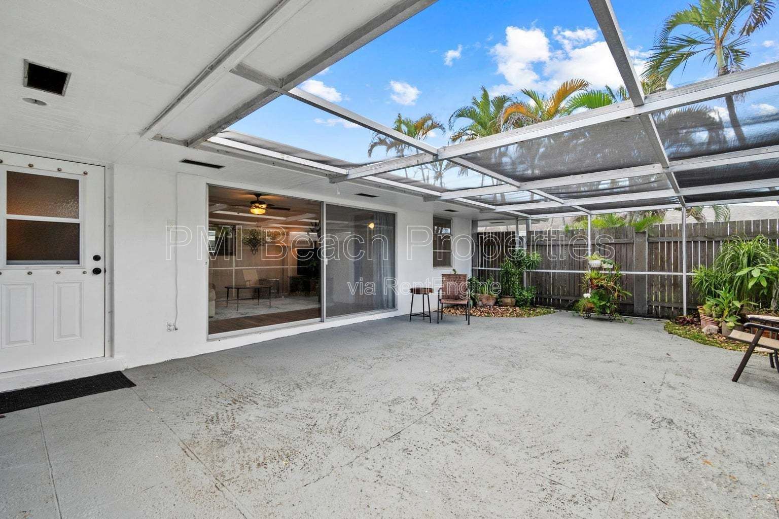 Welcome Home! This 2 bedroom 1.5 bath condo has been beautifully updated and comes fully furnished. property image
