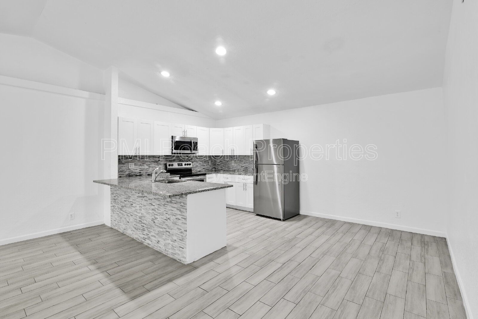 Spacious 4 Bedroom Townhouse in Wellington! property image