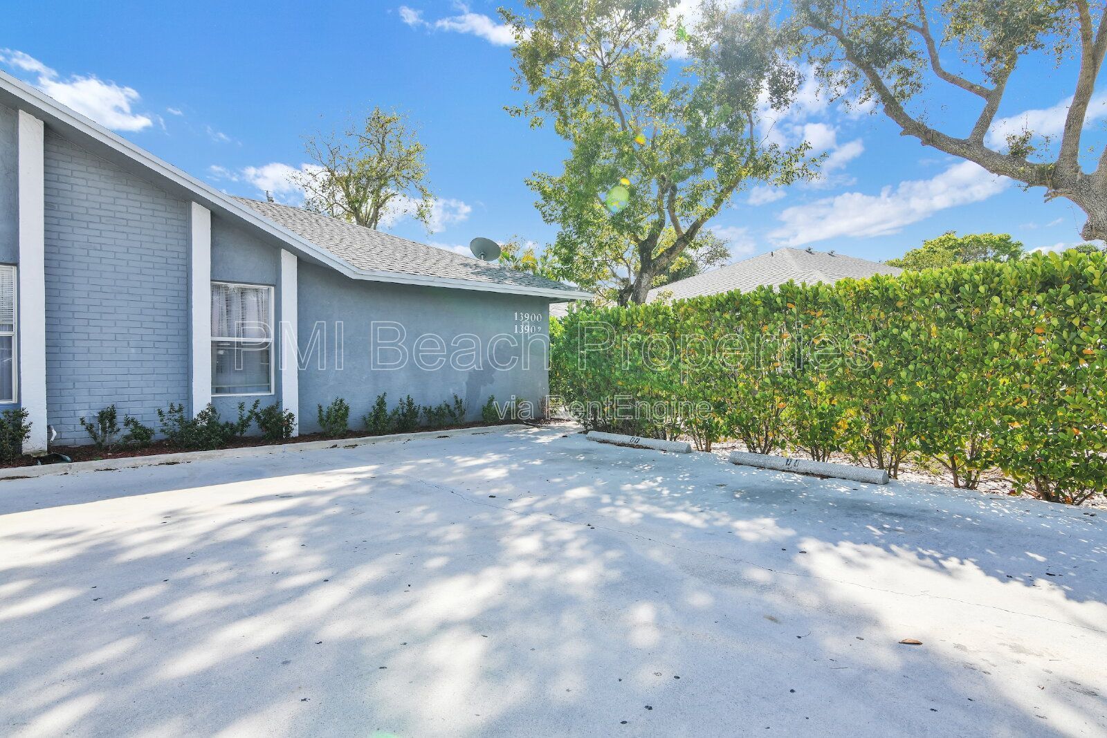 Spacious 4 Bedroom Townhouse in Wellington! property image