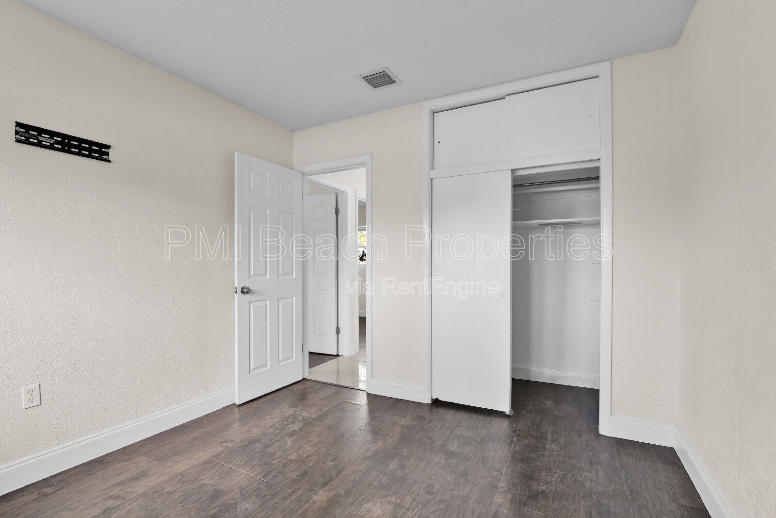 4 Bed/ 2 Bath home in Lake Worth! property image
