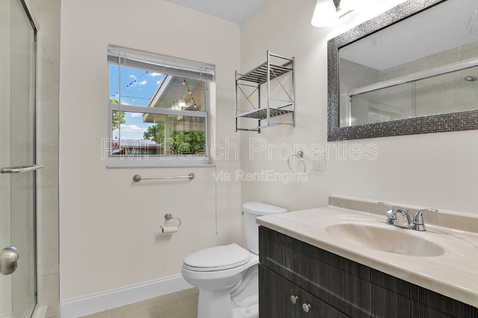 4 Bed/ 2 Bath home in Lake Worth! property image