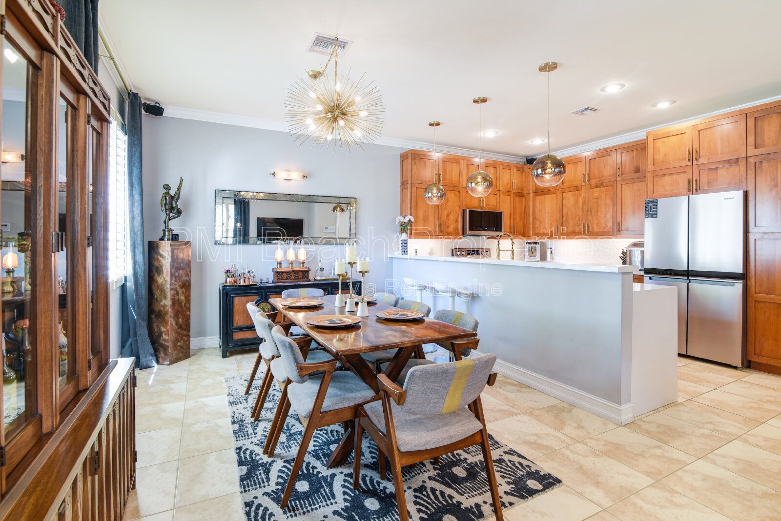 Beautifully updated & spacious Townhouse property image