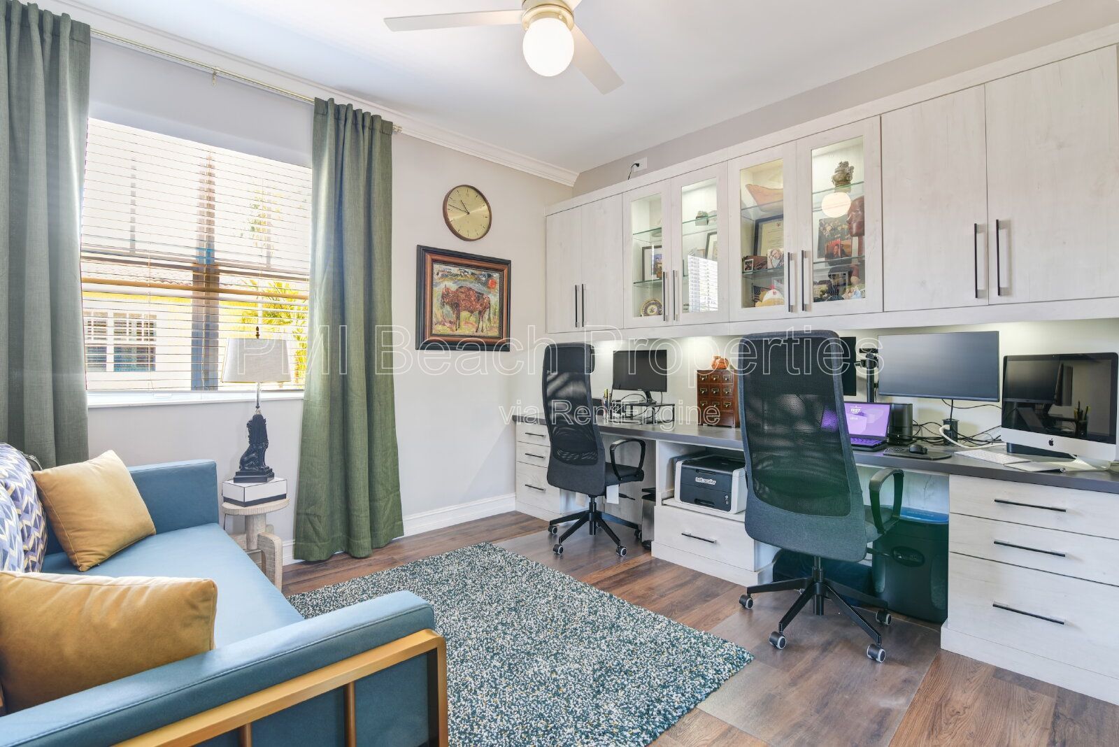 Beautifully updated & spacious Townhouse property image