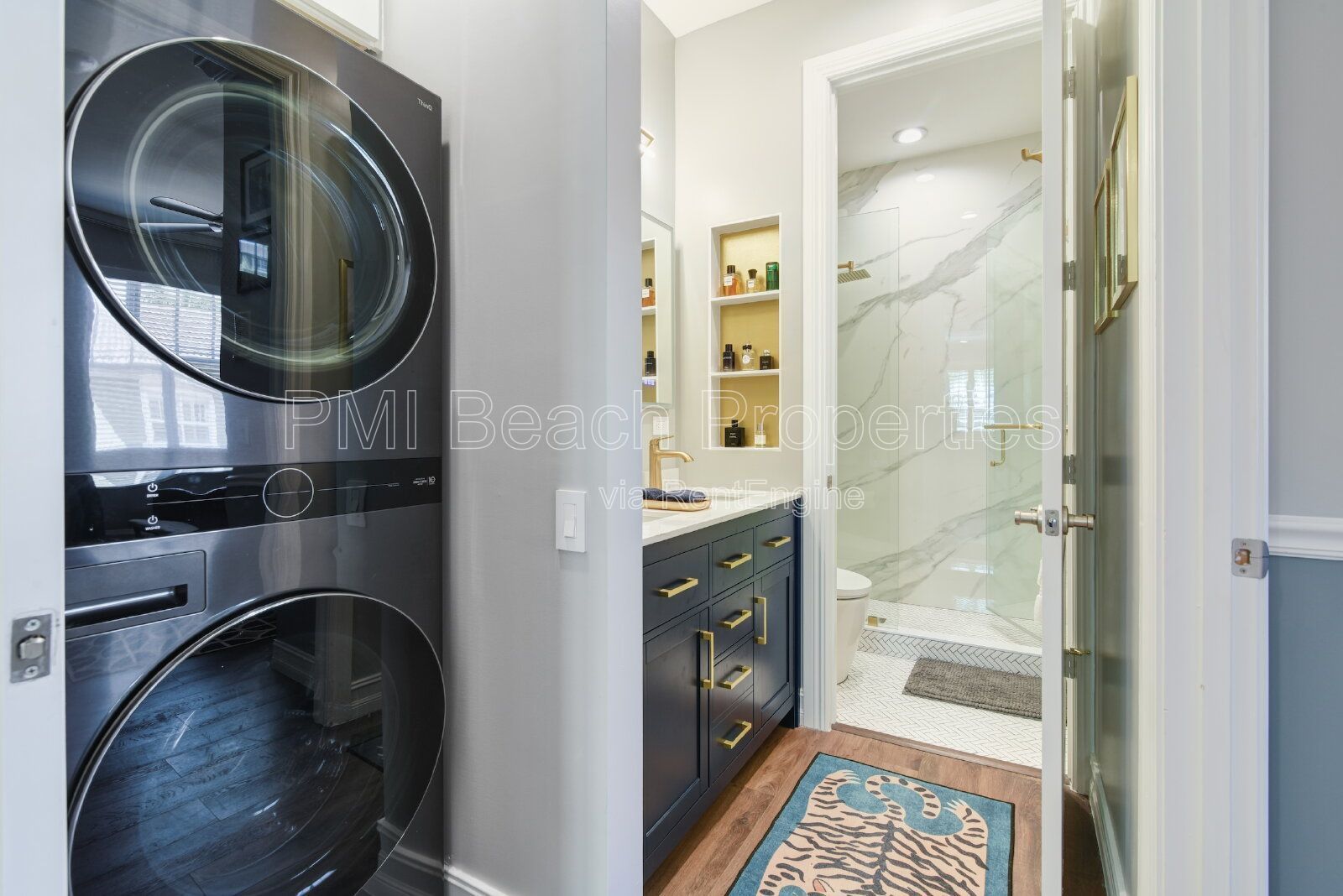 Beautifully updated & spacious Townhouse property image