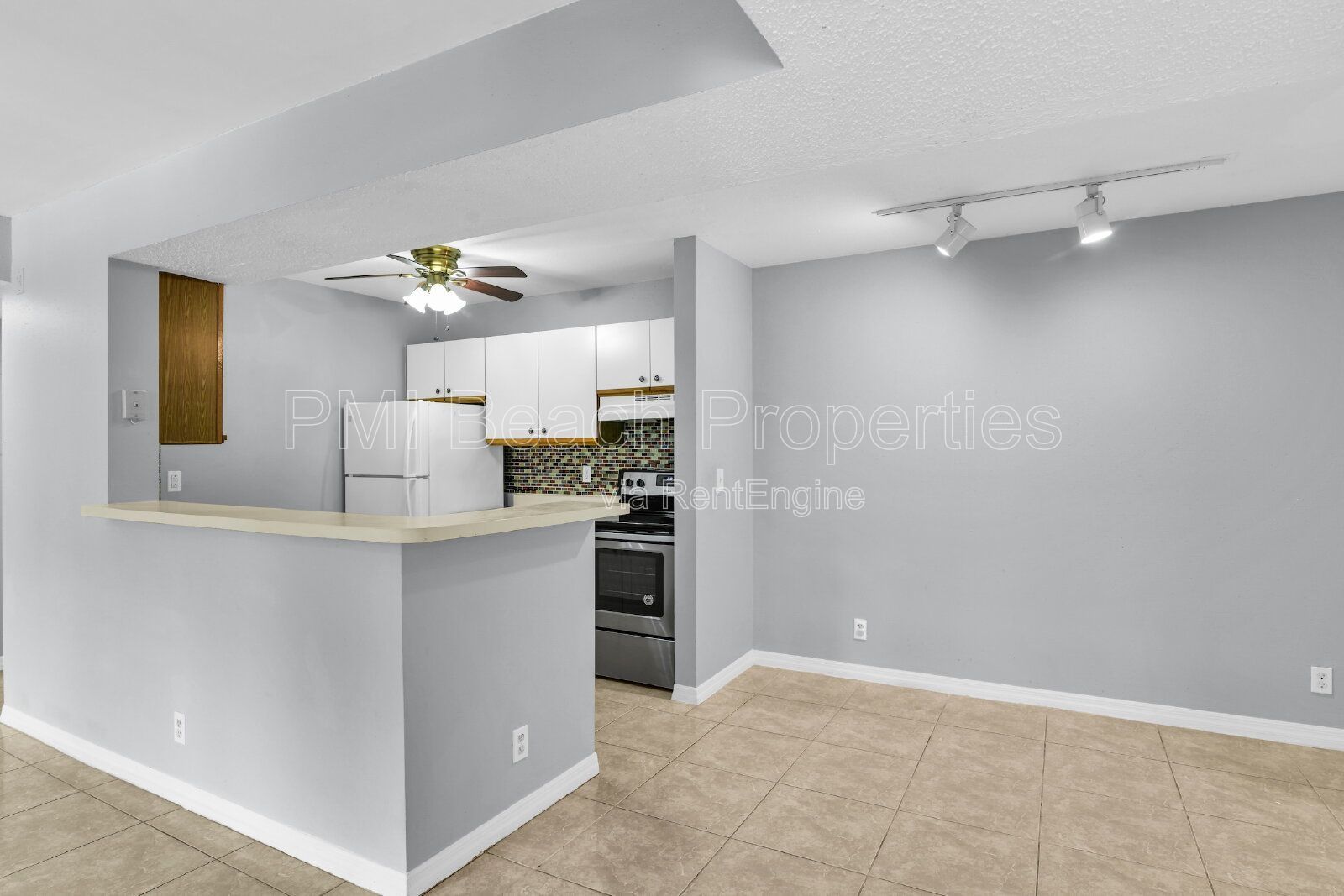 Spacious 2 Bedroom with Split Floorplan property image