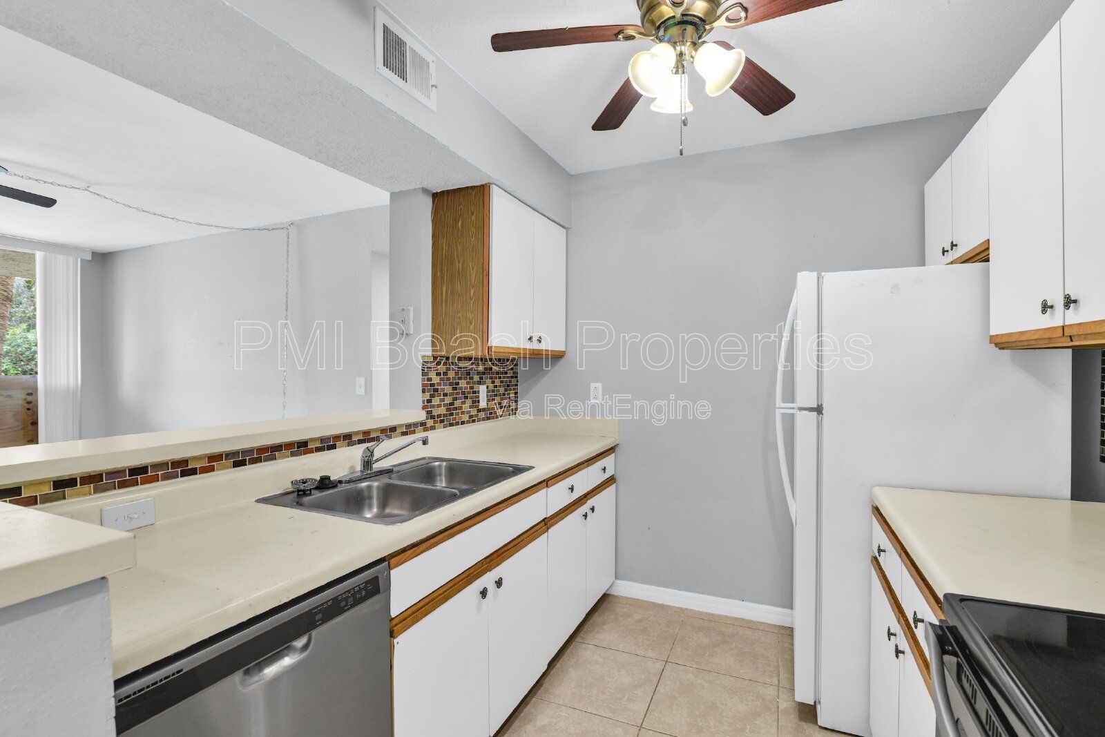 Spacious 2 Bedroom with Split Floorplan property image