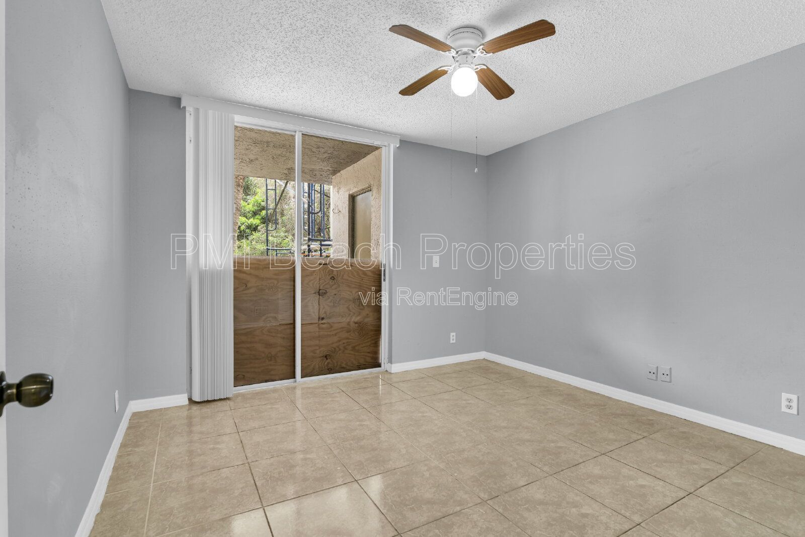 Spacious 2 Bedroom with Split Floorplan property image