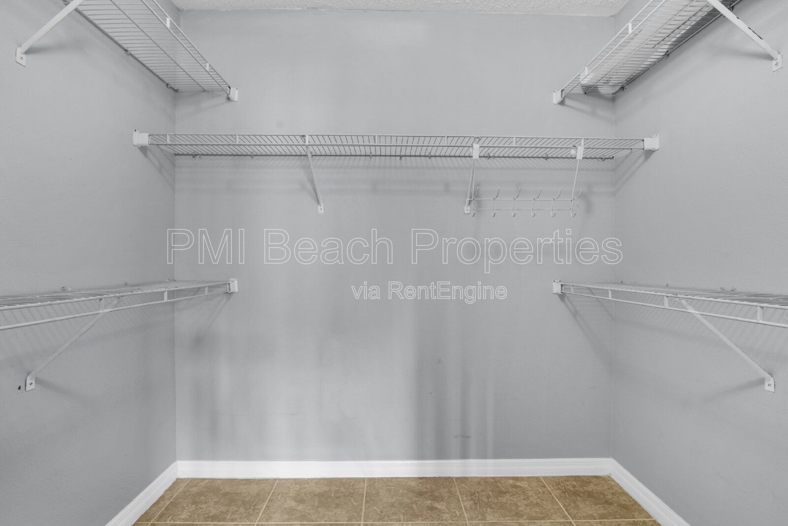 Spacious 2 Bedroom with Split Floorplan property image