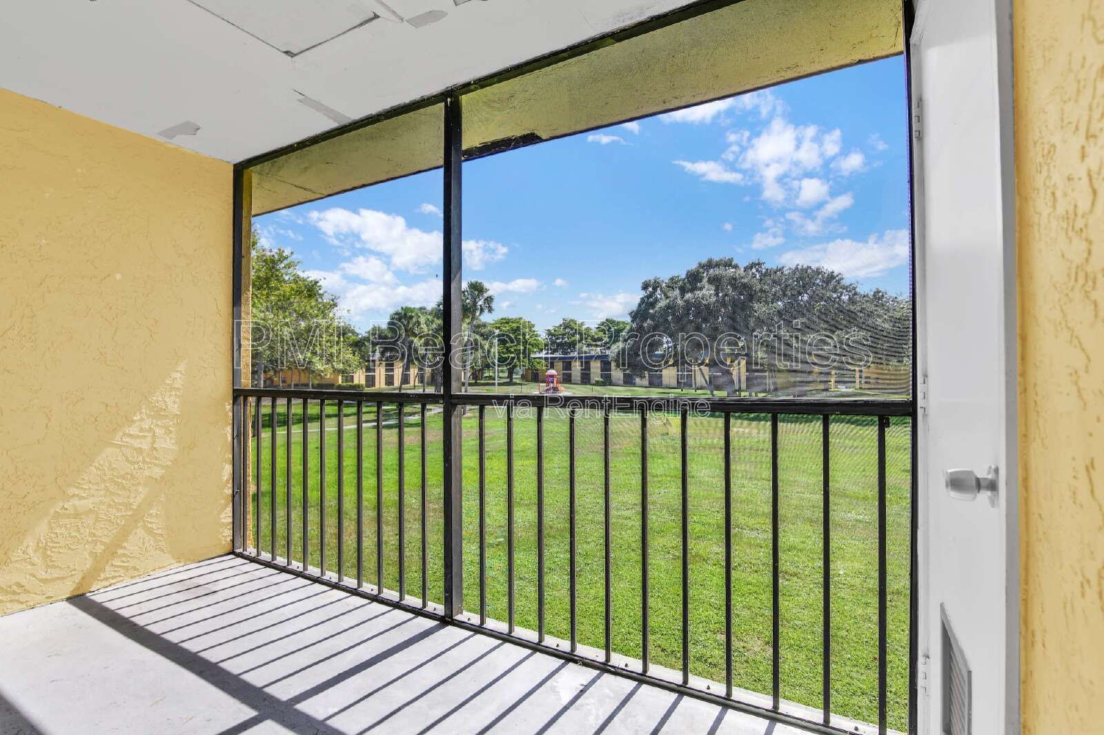 Spacious and refreshed 2 Bed/2 Bath condo property image