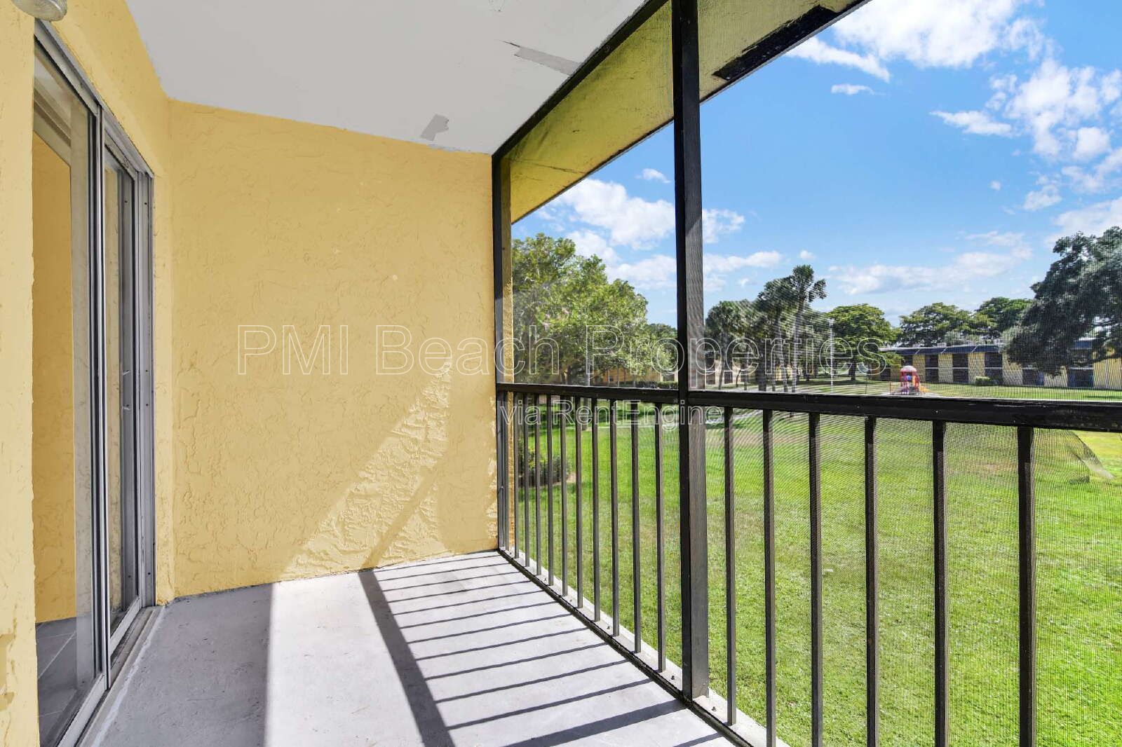 Spacious and refreshed 2 Bed/2 Bath condo property image