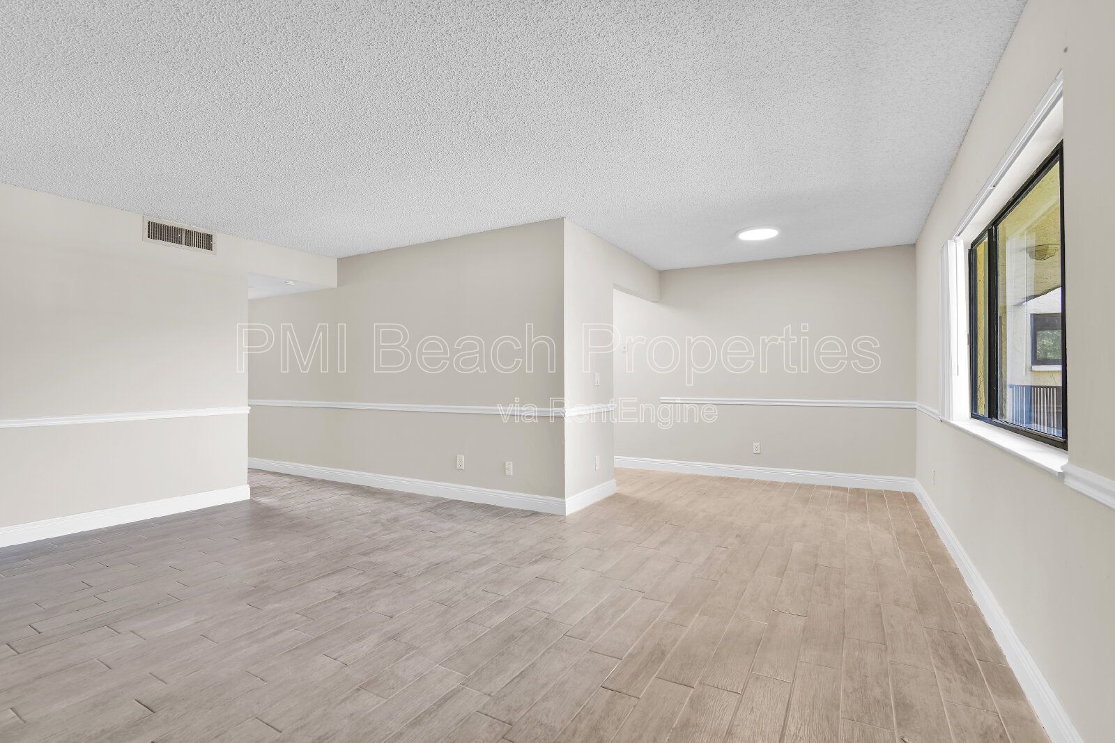 Spacious and refreshed 2 Bed/2 Bath condo property image