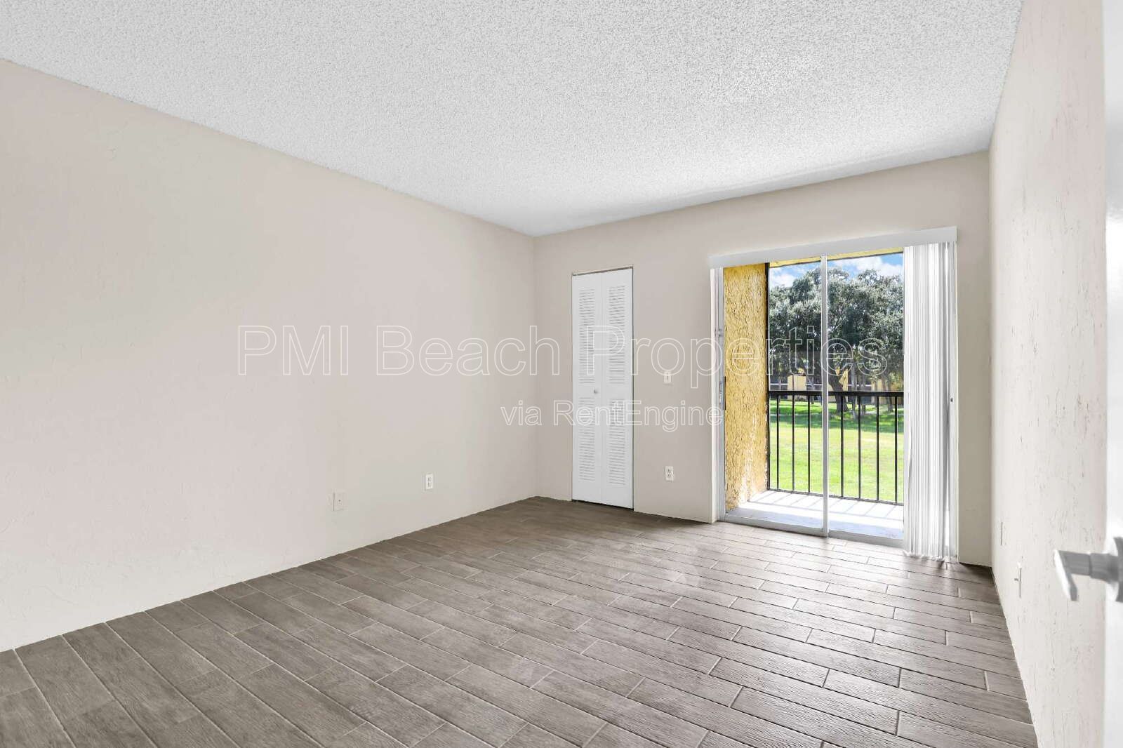 Spacious and refreshed 2 Bed/2 Bath condo property image