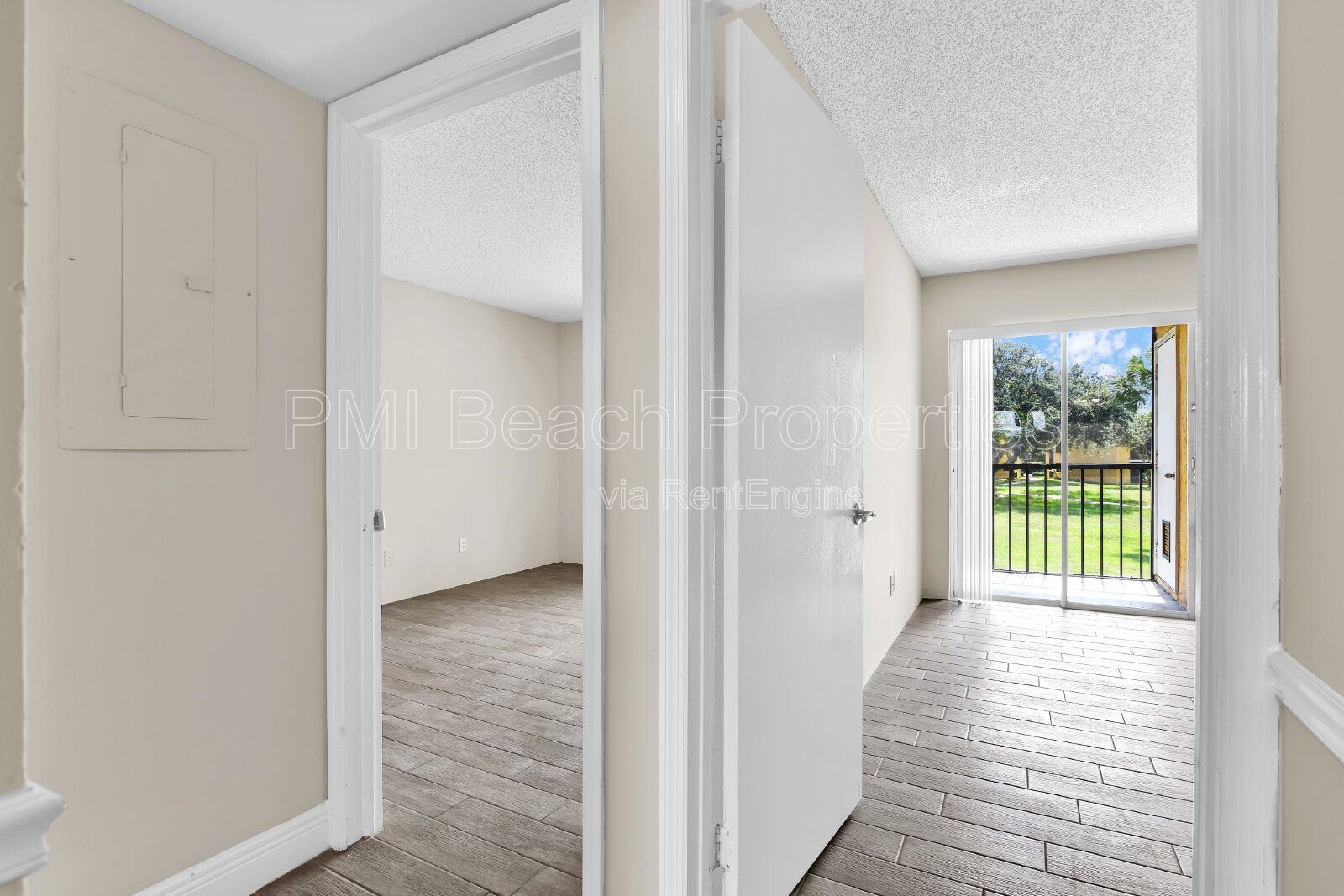 Spacious and refreshed 2 Bed/2 Bath condo property image