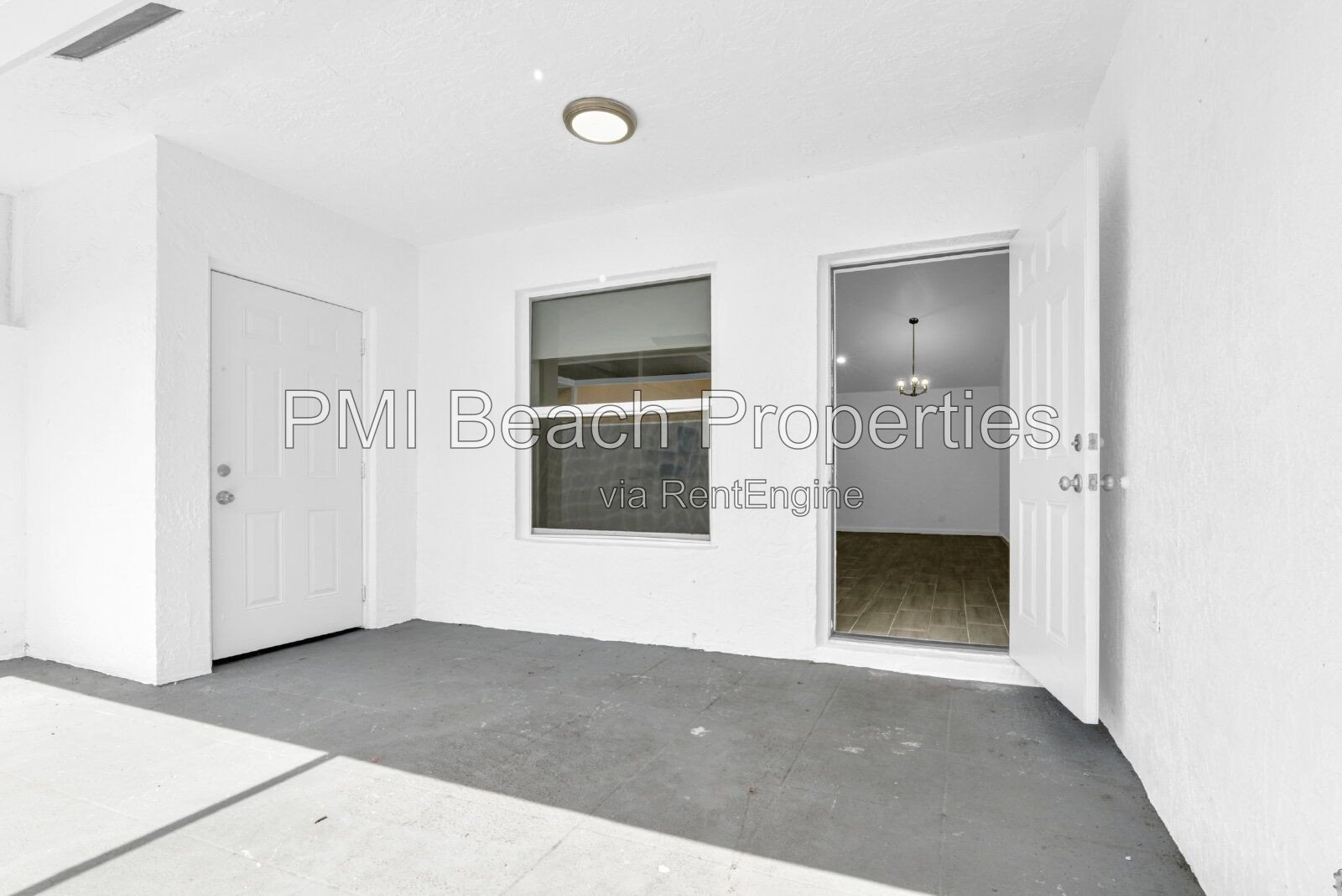 Large 4 Bedroom Townhouse in Wellington! property image