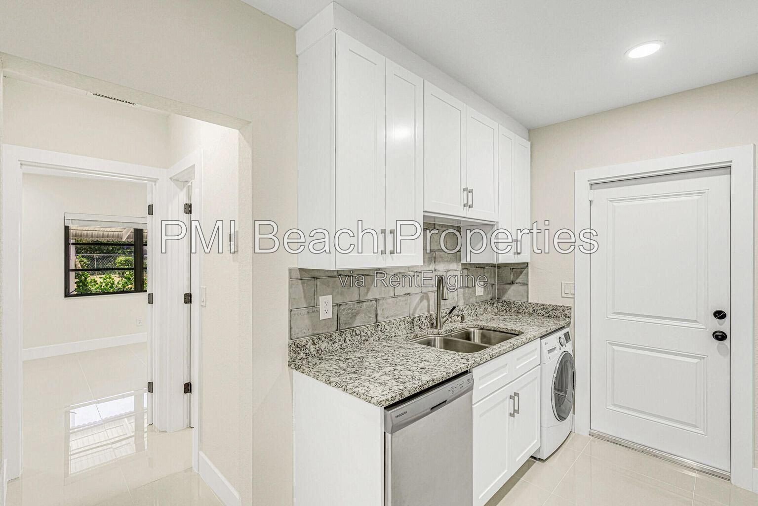Welcome to Lake Worth Beach Living at its BEST! This stunning 1/1 has been completely renovated and is a show stopper. property image
